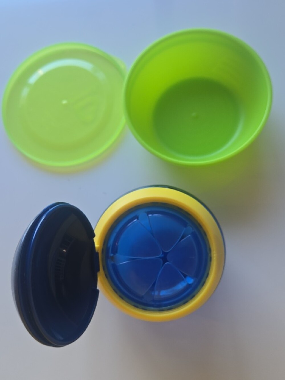 Set Of 2 Kids Snack Container - Picture 2 of 4